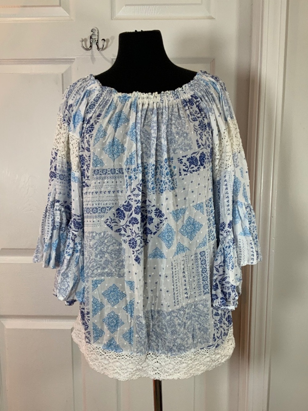 Surf Gypsy Blue Boho Patchwork Floral Wide Sleeve Crochet Top Size Small - Picture 8 of 8